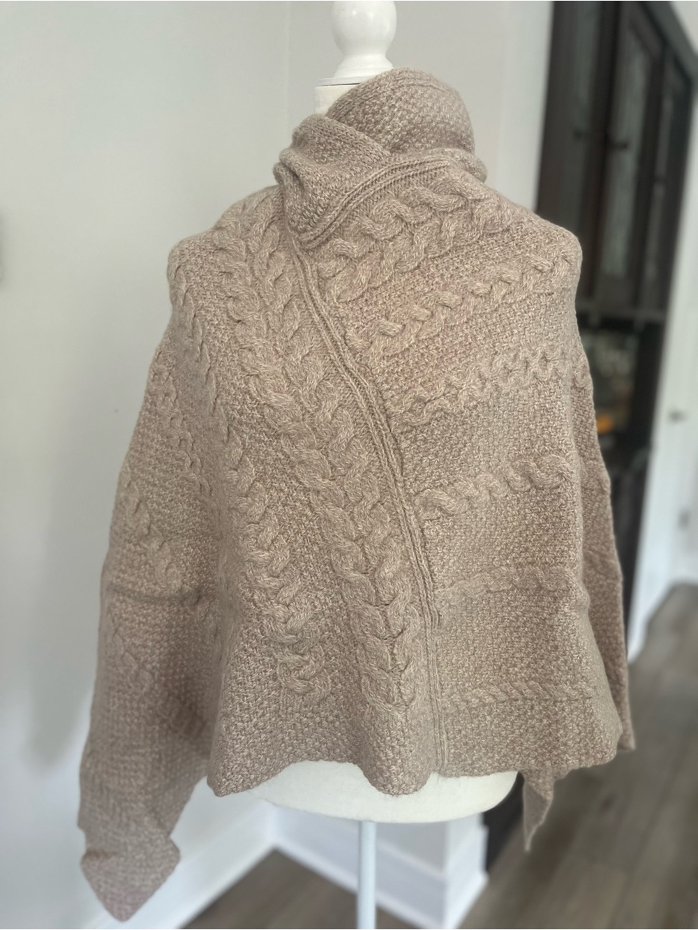 Inis Crafts 100% Merino Wool Poncho Sweater Tan color - Picture 3 of 4
